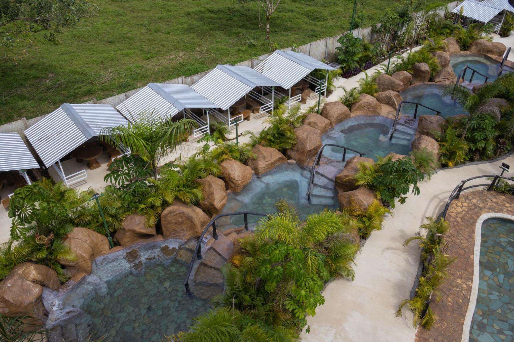 Hotel Relax Termalitas - Thermal Water La Fortuna Buitenkant foto