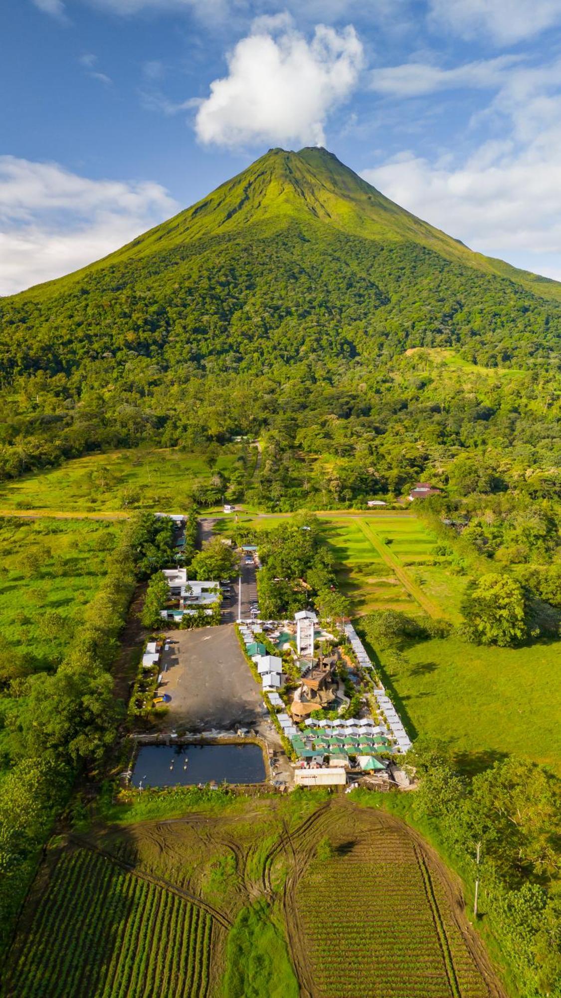 Hotel Relax Termalitas - Thermal Water La Fortuna Buitenkant foto